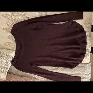 Long sleeve comfy AE shirt!